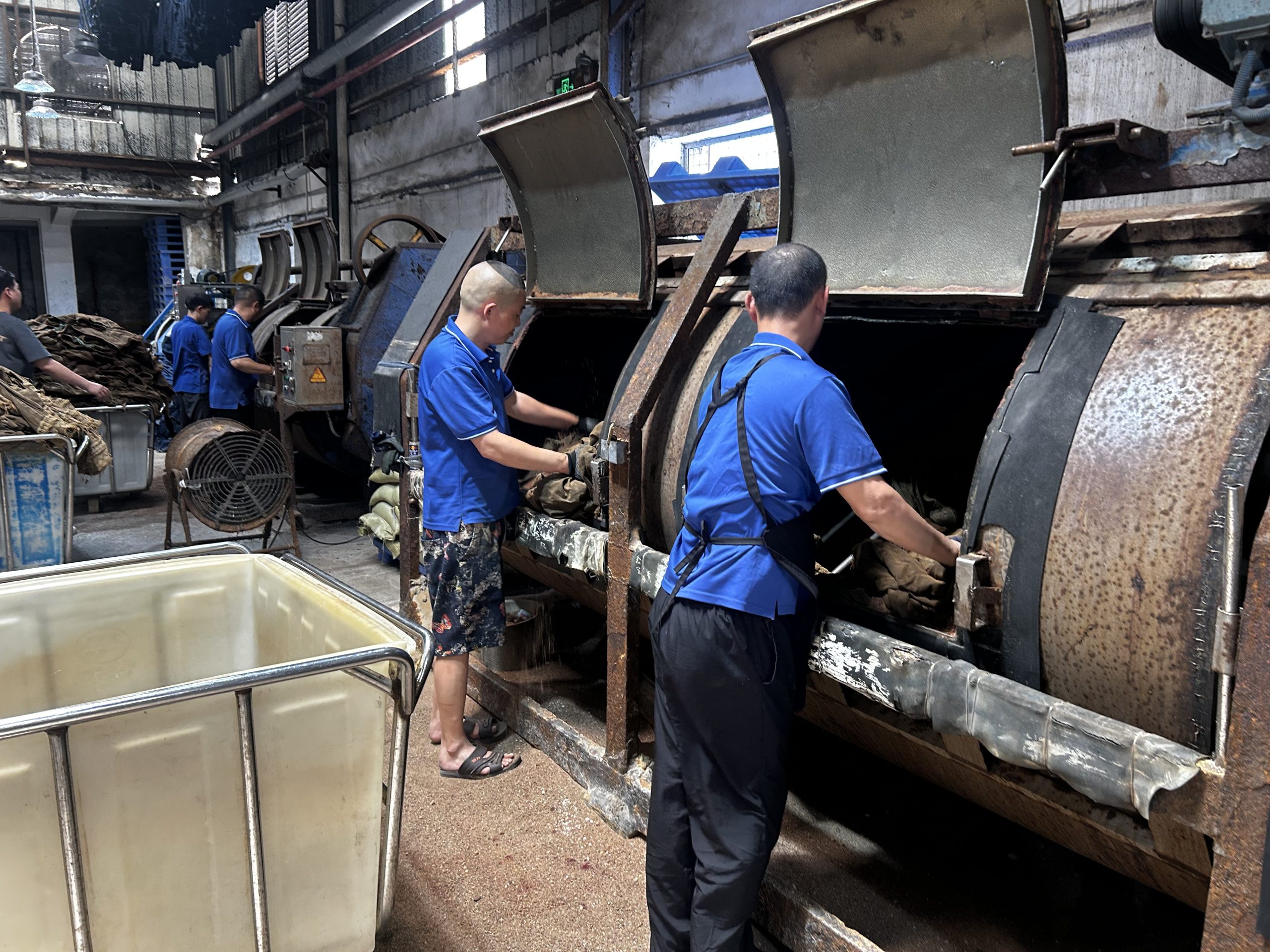Our industrial scale washing facility in Xintang, where we achieve unique textures and deep indigo fades.
